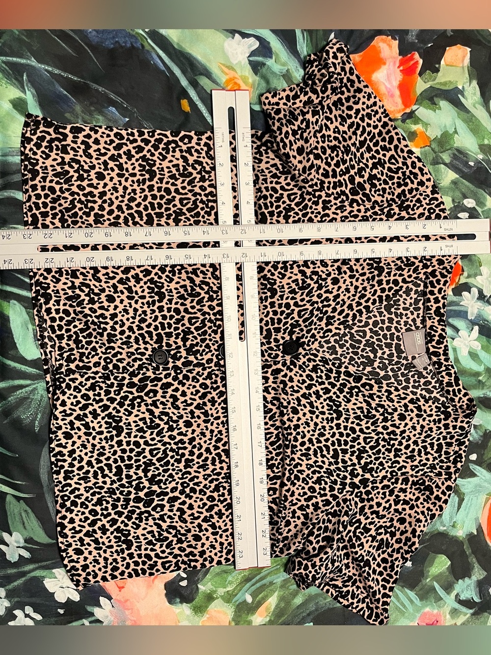 EUC Leopard Button-Front Top - Picture 7 of 7